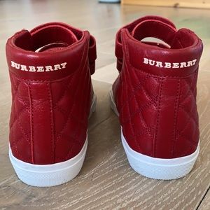 Burberry shoes for girls size 27